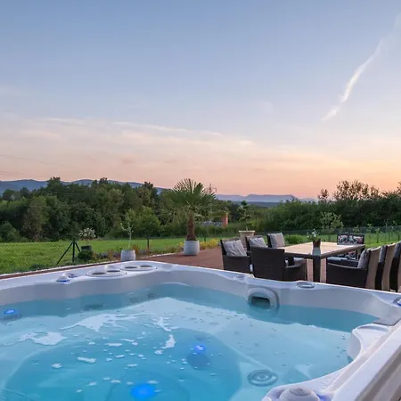 Terveys Ferienhaus Velopoli